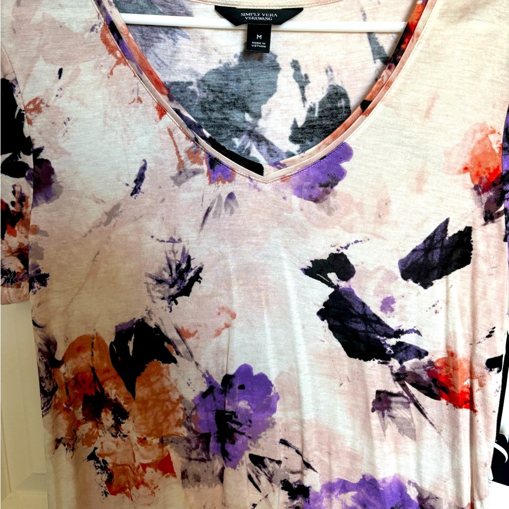 Simply Vera Vera Wang Pink Floral Short Sleeve V-Neck Tee - Picture 3 of 3